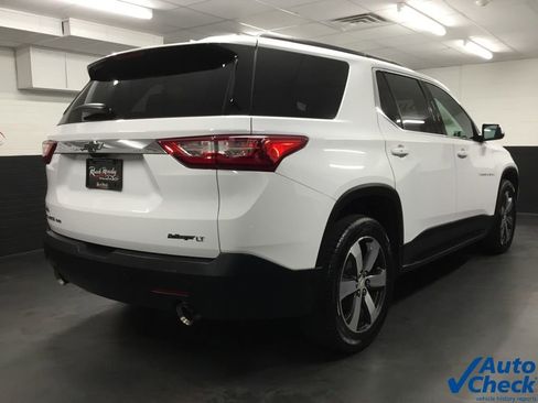 Used 2019 Chevrolet Traverse LT w/ LT Premium Package image 10
