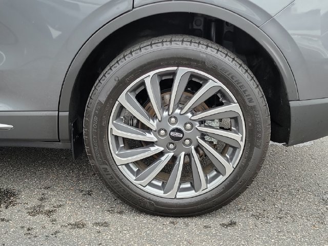 Used 2023 Lincoln Corsair Reserve w/ Equipment Group 201A AWD/4WD image 29