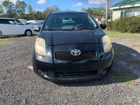 Used 2007 Toyota Yaris 2-Door Hatchback image 7