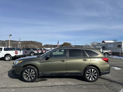 Used 2015 Subaru Outback 2.5i Limited image 9