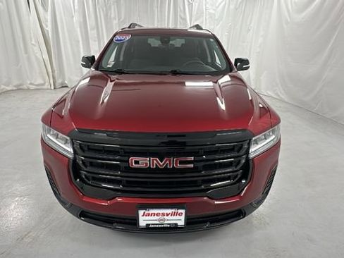 Used 2023 GMC Acadia SLE w/ Driver Convenience Package image 8