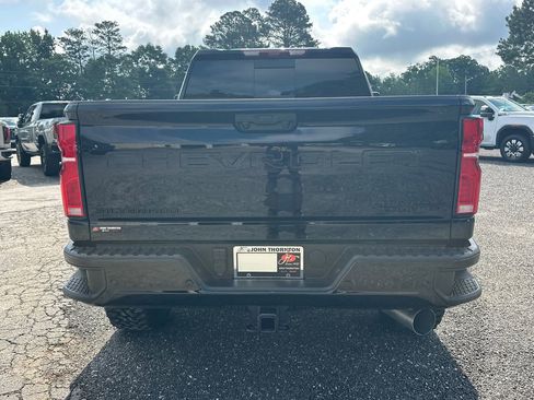 Used 2026 Chevrolet Silverado 2500 High Country w/ High Country Premium Package AWD/4WD image 7