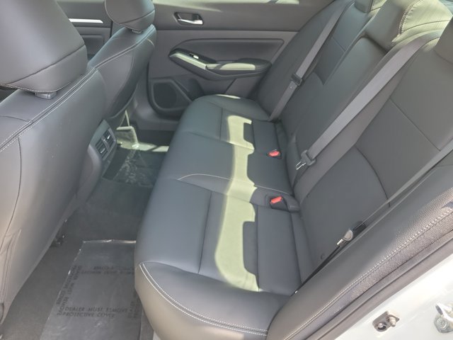 Used 2025 Nissan Altima 2.5 SL FWD image 15