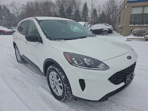 Certified 2022 Ford Escape SE w/ Cold Weather Package image 12
