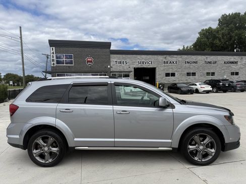 Used 2015 Dodge Journey Crossroad w/ Flexible Seating Group image 7