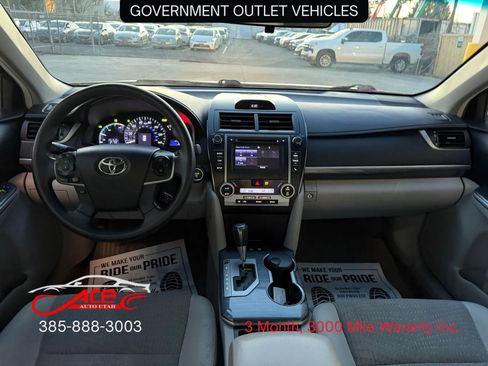 Used 2014 Toyota Camry LE w/ Fleet Convenience Package image 8