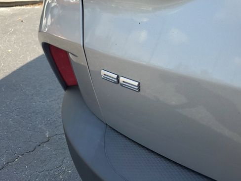 Used 2022 Ford Escape SE w/ SE Sport Appearance Package image 8