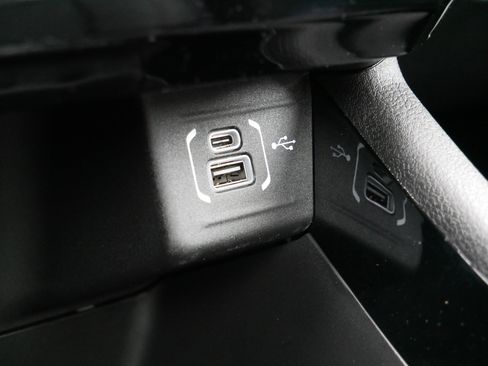 New 2026 Jeep Compass Trailhawk w/ Sun, Sound & Navigation Group image 16