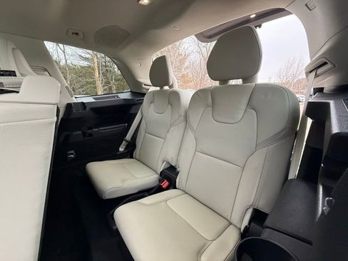 Certified 2023 Volvo XC90 T8 Ultimate w/ Protection Package Premier image 35