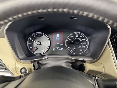 Certified 2025 Subaru Legacy Limited image 3