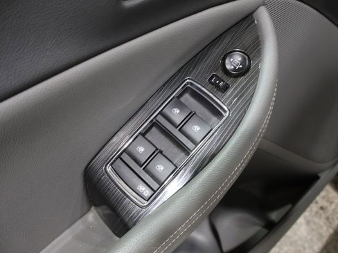 Used 2019 Chevrolet Impala LT image 14