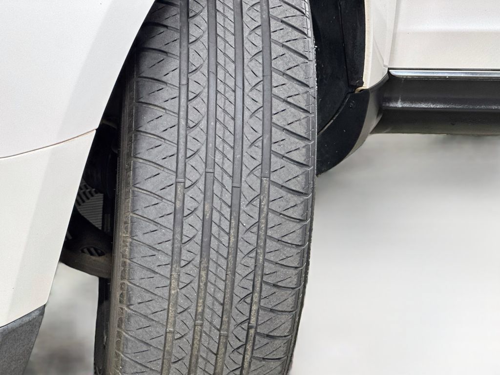 Used 2014 Lincoln MKT AWD w/ Equipment Group 201A image 25