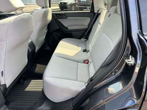Used 2017 Subaru Forester 2.5i Premium w/ All-Weather Package AWD/4WD image 12