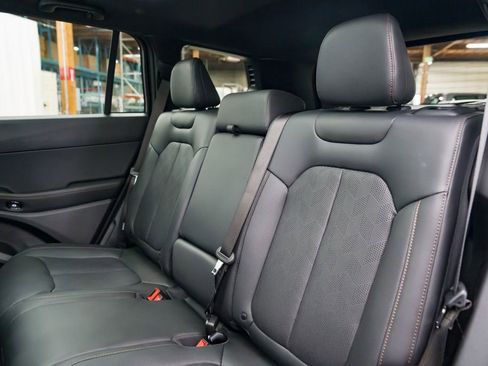 New 2026 Jeep Cherokee Overland image 28