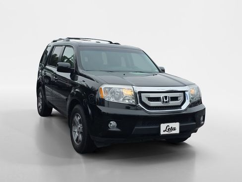 Used 2010 Honda Pilot Touring image 2