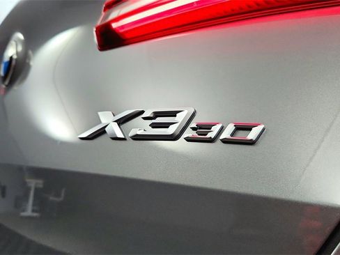 Used 2025 BMW X3 xDrive30i w/ Premium Package image 23