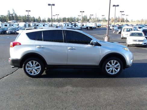 Used 2015 Toyota RAV4 Limited image 6