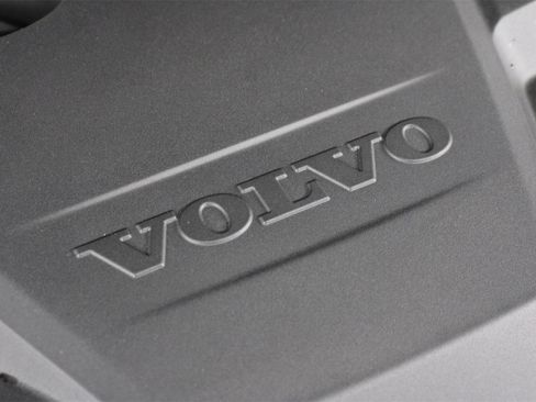 Certified 2023 Volvo XC90 T8 Plus image 25