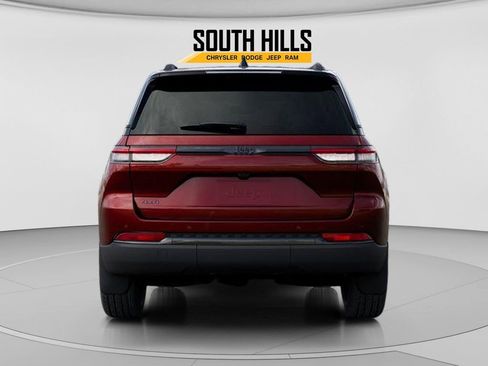 New 2025 Jeep Grand Cherokee Limited w/ MOPAR Finishing Package AWD/4WD image 7
