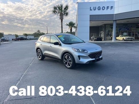 Used 2022 Ford Escape SE w/ SE Sport Appearance Package FWD image 1