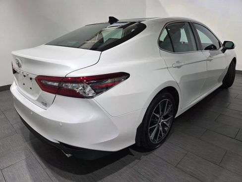 Used 2024 Toyota Camry XLE w/ Navigation Package AWD/4WD image 5