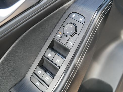 Certified 2024 Nissan Rogue SV AWD/4WD image 19