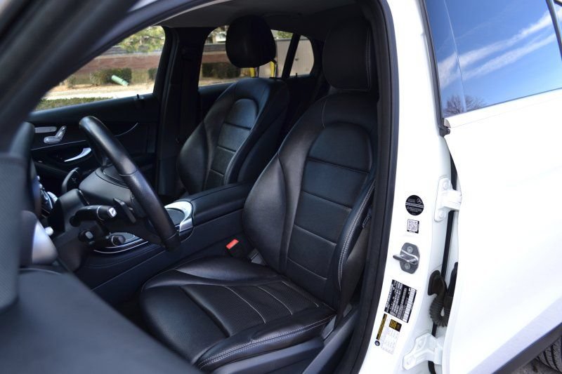 Used 2017 Mercedes-Benz GLC 300 4MATIC Coupe image 28