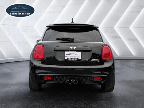 Used 2017 MINI Cooper S image 25
