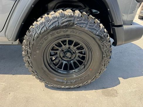 Used 2023 Jeep Wrangler Unlimited Sport AWD/4WD image 12