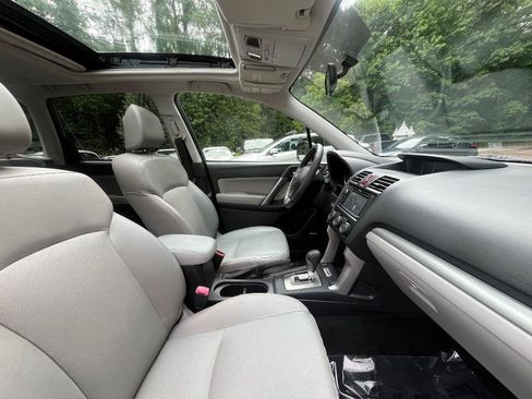 Used 2015 Subaru Forester 2.5i Limited AWD/4WD image 30
