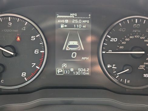 Used 2025 Subaru Crosstrek 2.5i Premium AWD/4WD image 23