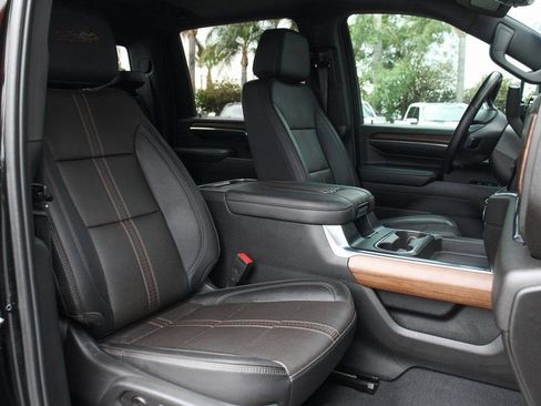 Used 2024 Chevrolet Silverado 2500 High Country w/ Technology Package image 41