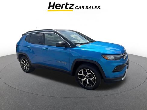 Used 2025 Jeep Compass Limited image 1