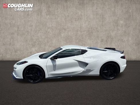 New 2026 Chevrolet Corvette E-Ray w/ Stealth Interior Trim Package AWD/4WD image 10
