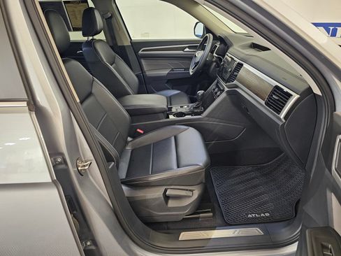 Used 2022 Volkswagen Atlas SE FWD image 26