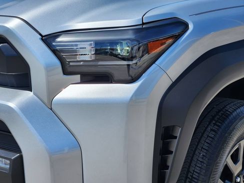 Used 2025 Toyota 4Runner SR5 RWD image 8