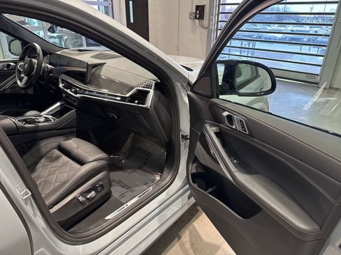 Used 2026 BMW X6 M60i image 50