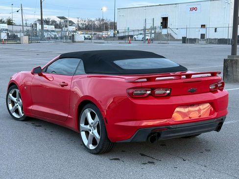 Used 2020 Chevrolet Camaro LT image 3