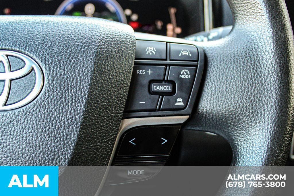 Used 2025 Toyota Camry LE FWD image 26