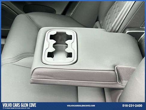 Used 2026 Volvo XC60 B5 Plus w/ Protection Package Premier AWD/4WD image 10
