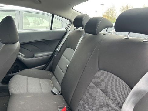 Used 2018 Kia Forte LX w/ LX Rear Camera Package image 7