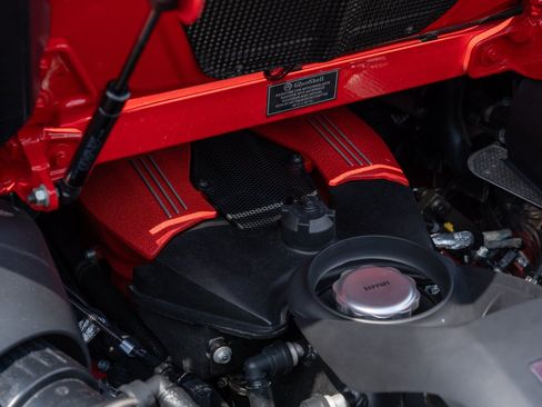 Used 2018 Ferrari 488 Spider RWD image 16