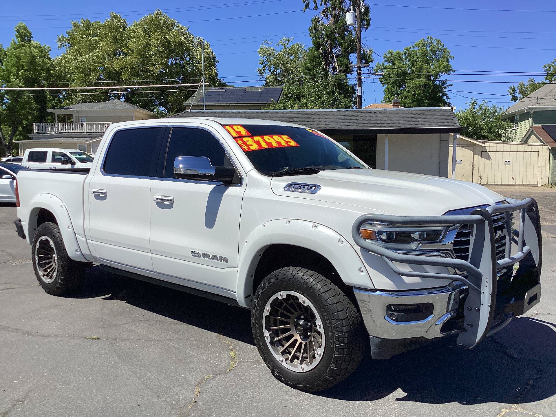 Used 2019 RAM 1500 Limited AWD/4WD image 1