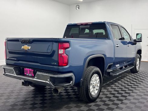 Used 2024 Chevrolet Silverado 3500 LTZ w/ LTZ Plus Package AWD/4WD image 9