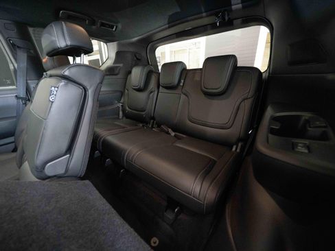 Used 2026 Nissan Armada PRO-4X AWD/4WD image 24