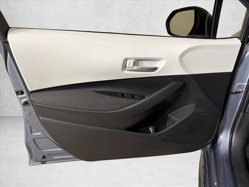 Used 2026 Toyota Corolla SE FWD image 10