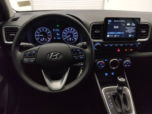Used 2020 Hyundai Venue SEL w/ Convenience Package FWD image 22