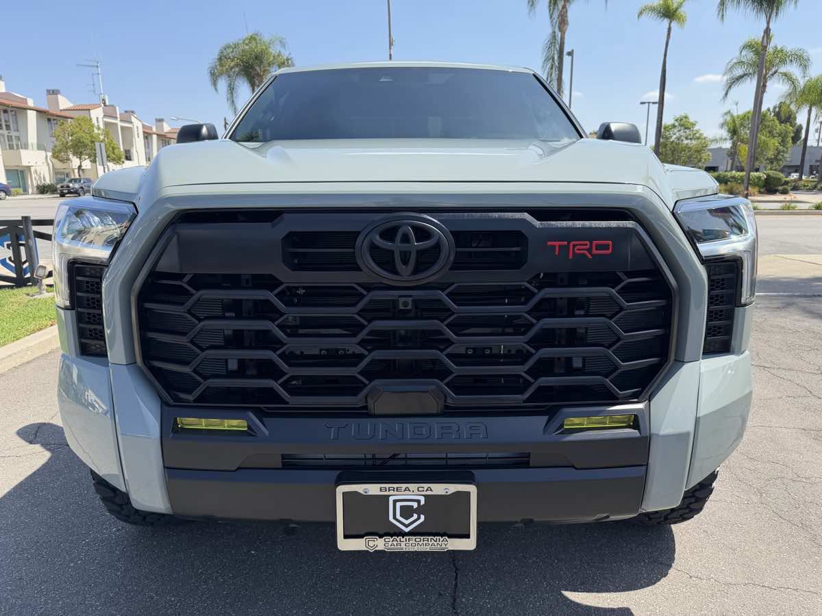Used 2025 Toyota Tundra SR5 AWD/4WD image 12