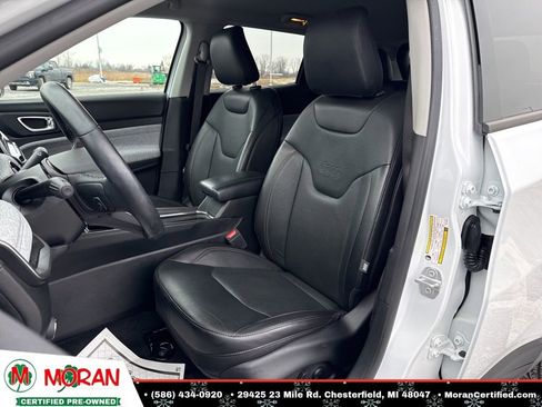 Used 2022 Jeep Compass Latitude image 11