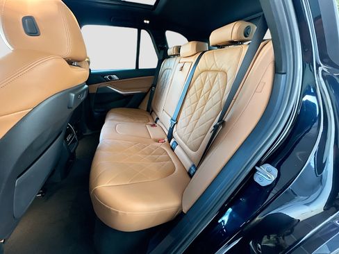 Certified 2023 BMW X5 sDrive40i w/ M Sport Package image 25